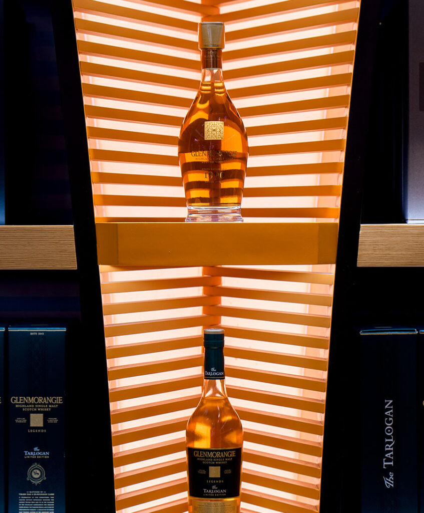 Portrait_0008_DFW_d-602