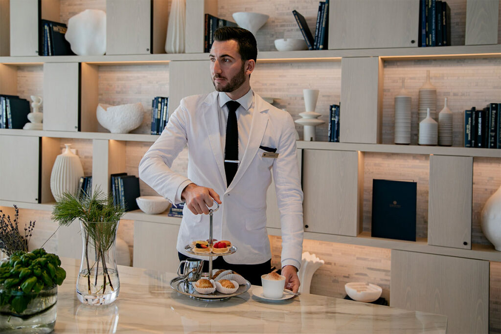 Turnberry_0003_TOC_LegendaryService Turnberry Ocean Club Residences