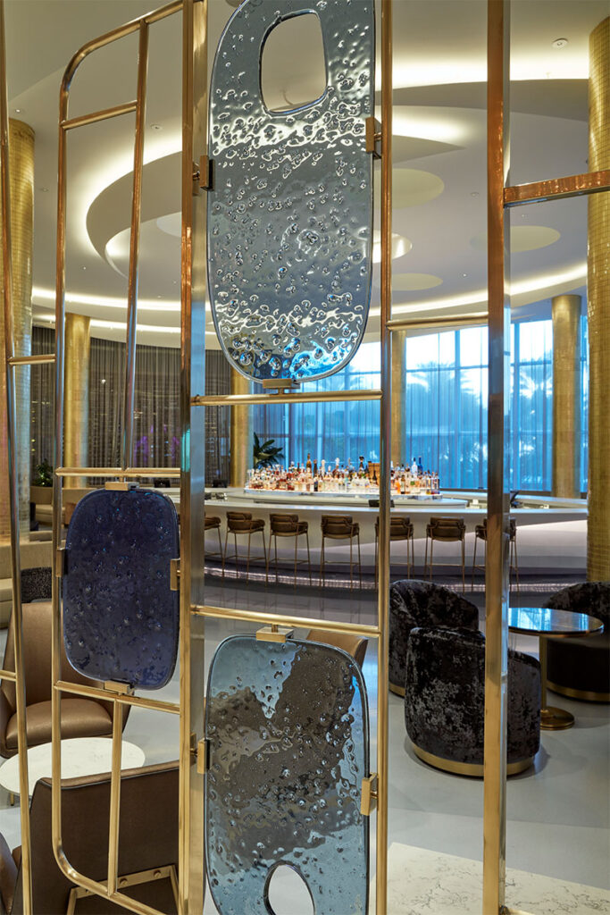 _0000_Fontainebleau_100620__M3A1119